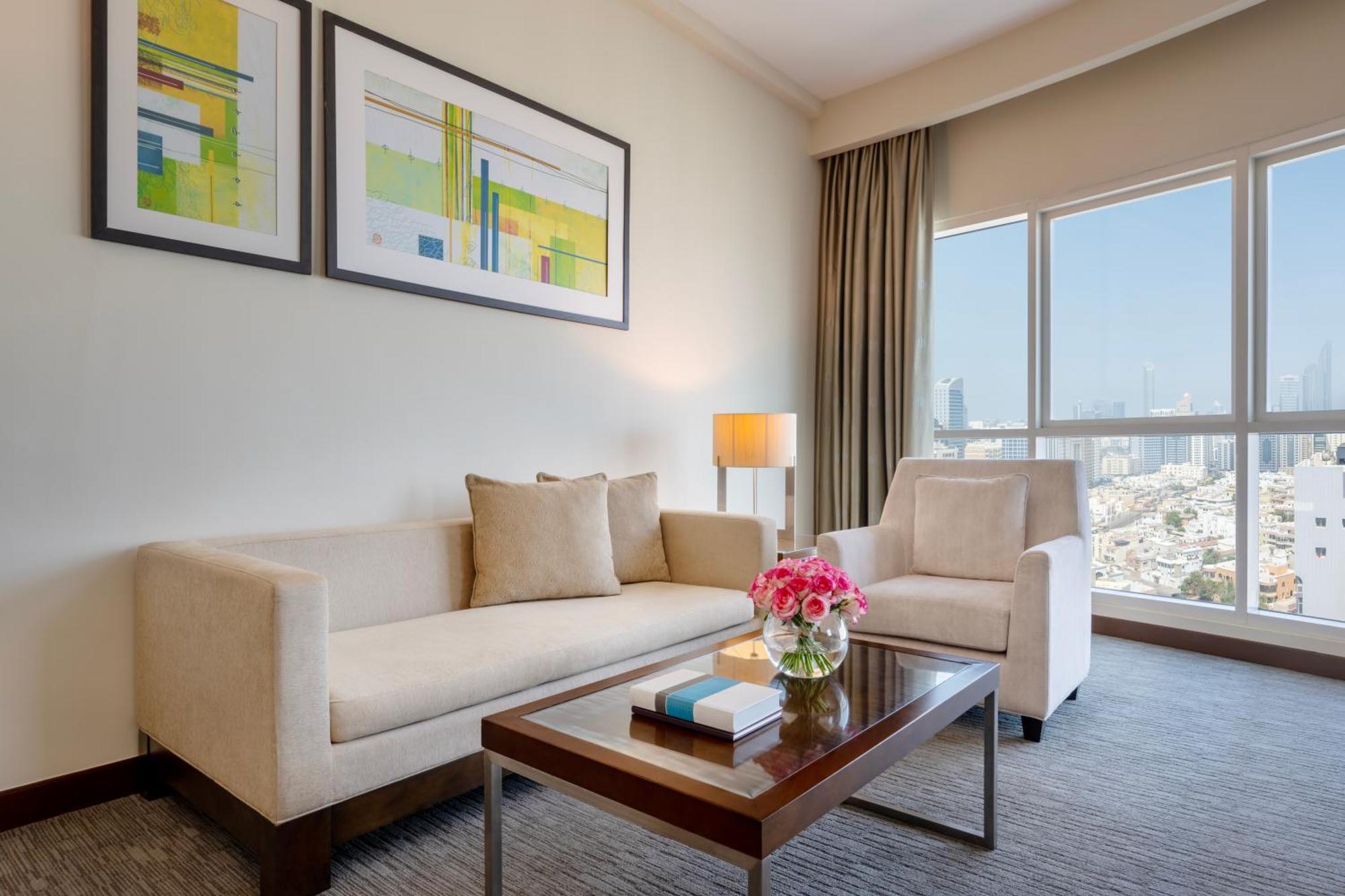 Hotel Grand Millennium Al Wahda And Executive 5*