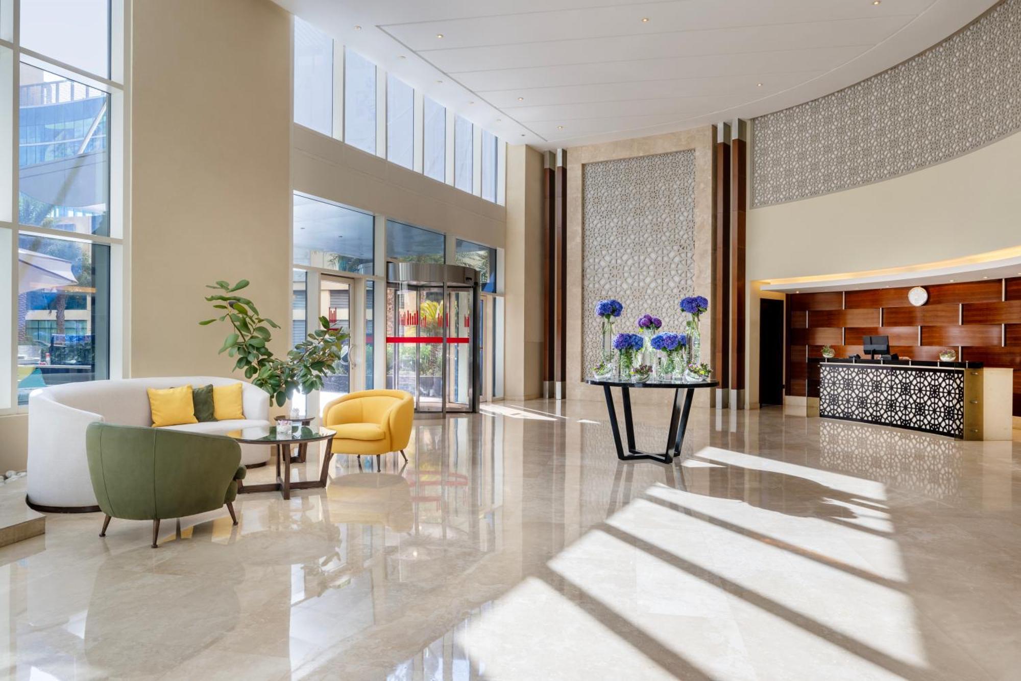 Grand Millennium Al Wahda And Executive