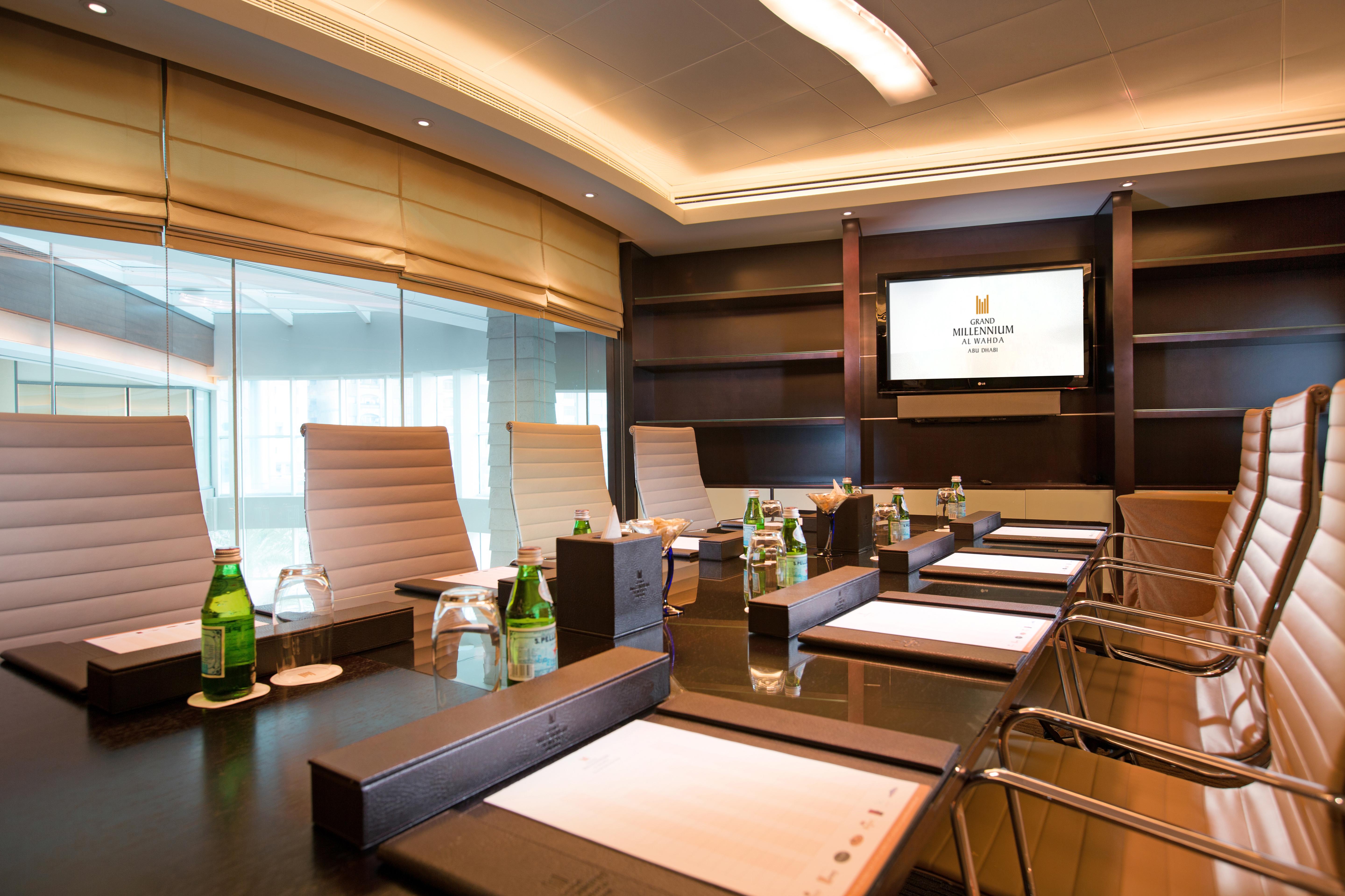 Grand Millennium Al Wahda Hotel&executive 5*