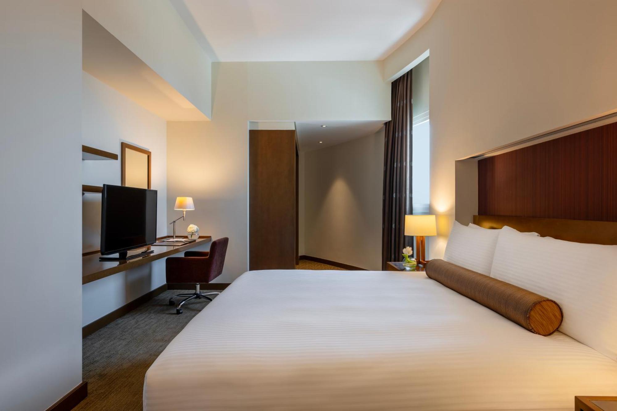 Grand Millennium Al Wahda And Executive Отель