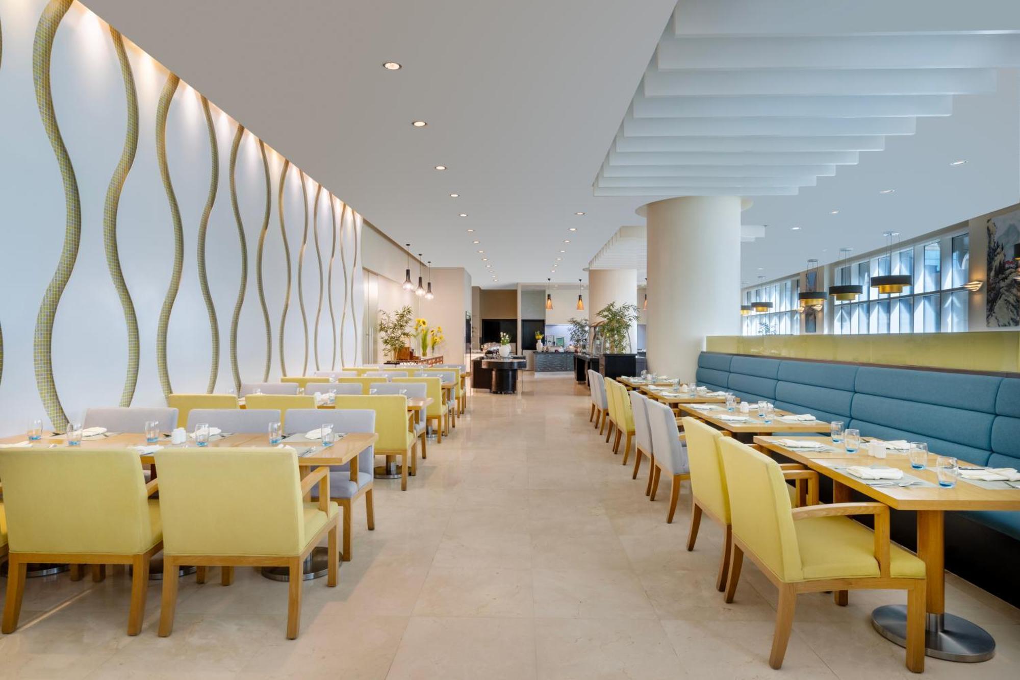 Grand Millennium Al Wahda Hotel&executive Hotel Abu Dhabi