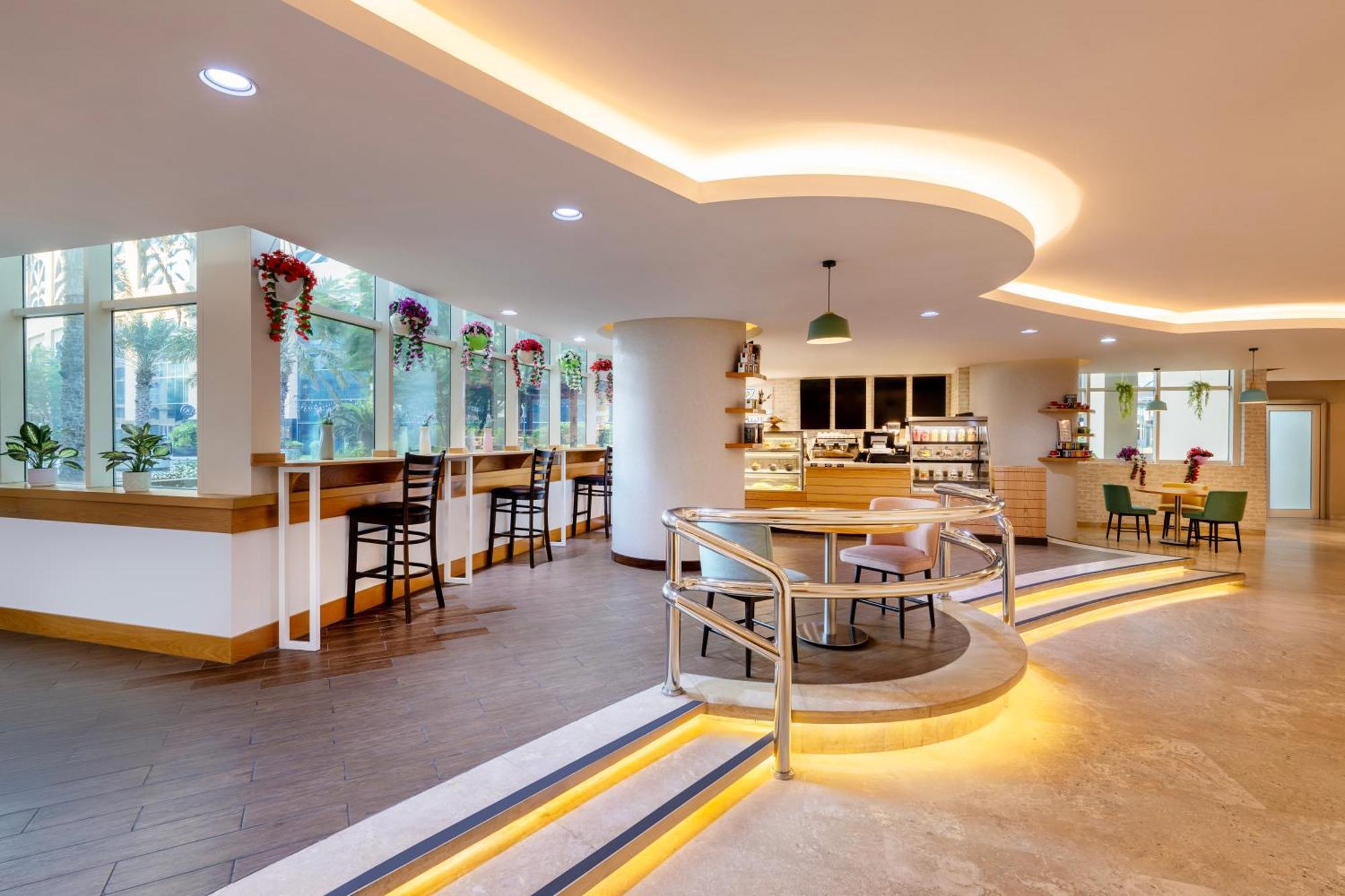 Grand Millennium Al Wahda Hotel&executive Abu Dhabi